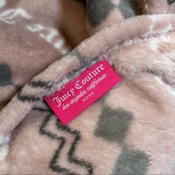 Juicy Couture home throw. - Picture 4 of 5